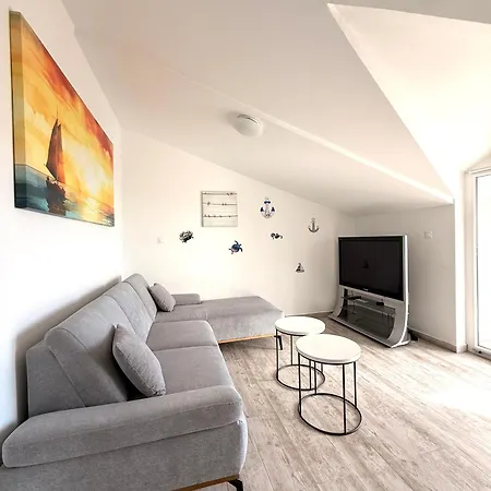 Milisa 3 * Primošten