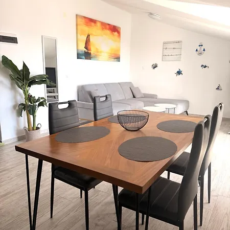 Appartement Milisa 3 *